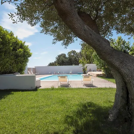 Td Fico Jo With Pool & Lush Garden Holiday home
