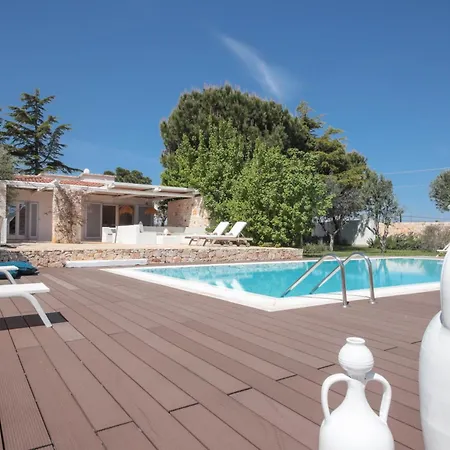 Td Fico Jo With Pool & Lush Garden